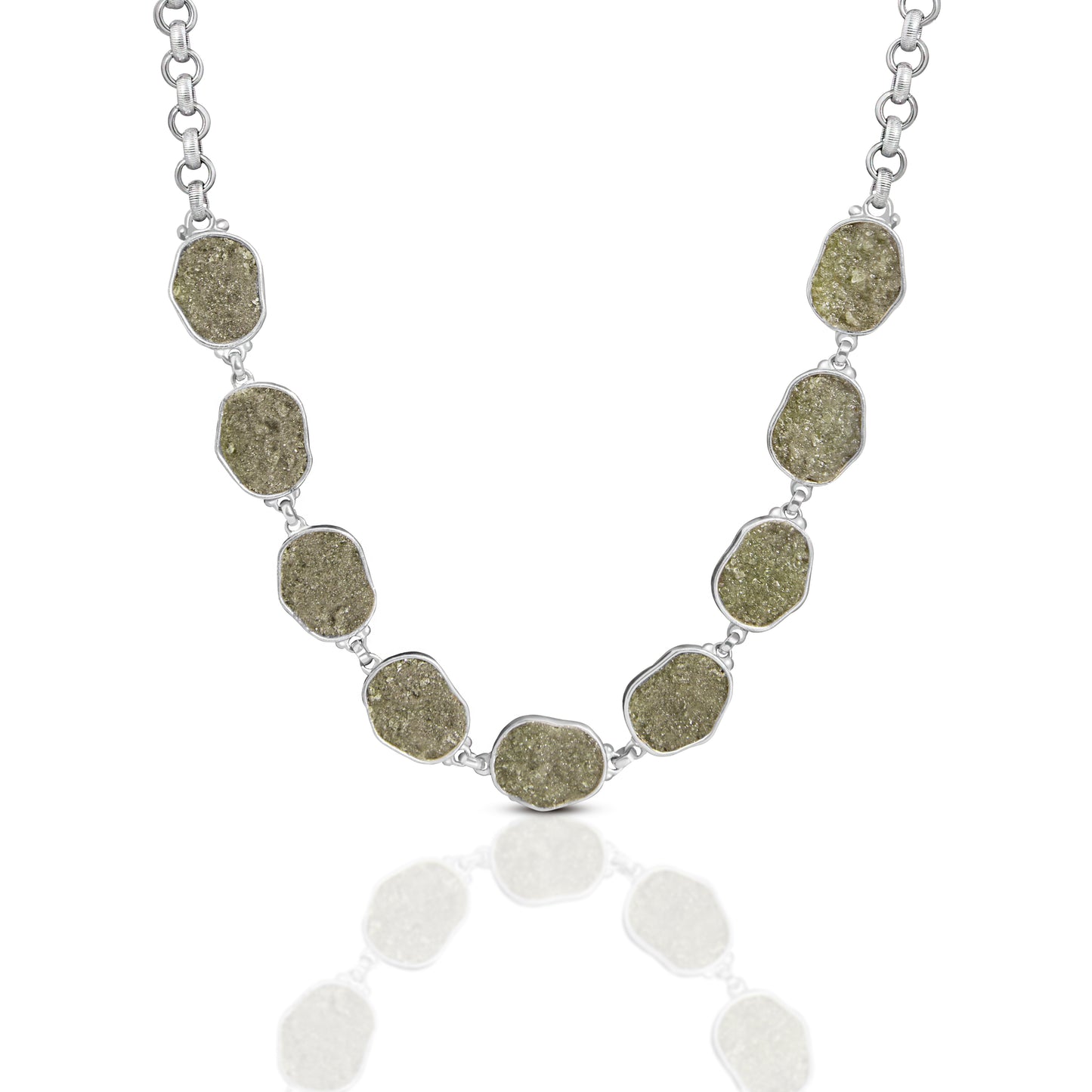 Pravus crushed  necklace.